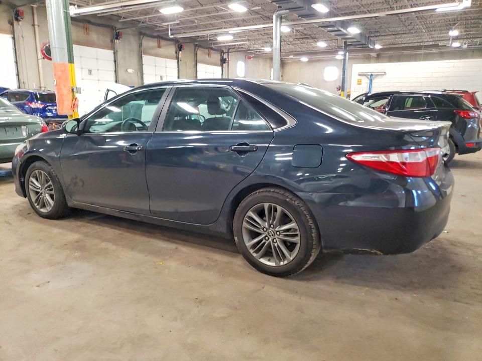 71618246 :رقم المزاد ، 4T1BF1FK4GU263354 vin ، 2016 Toyota Camry مزاد بيع