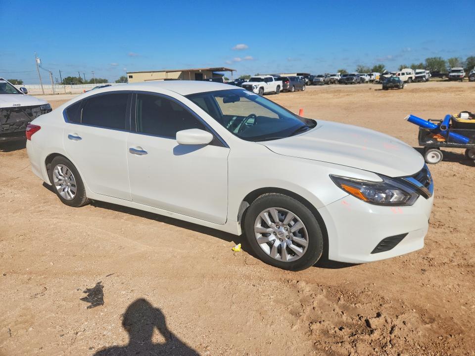 2016 Nissan Altim A მანქანა იყიდება აუქციონზე, vin: 1N4AL3AP7GN327250, აუქციონის ნომერი: 71352046