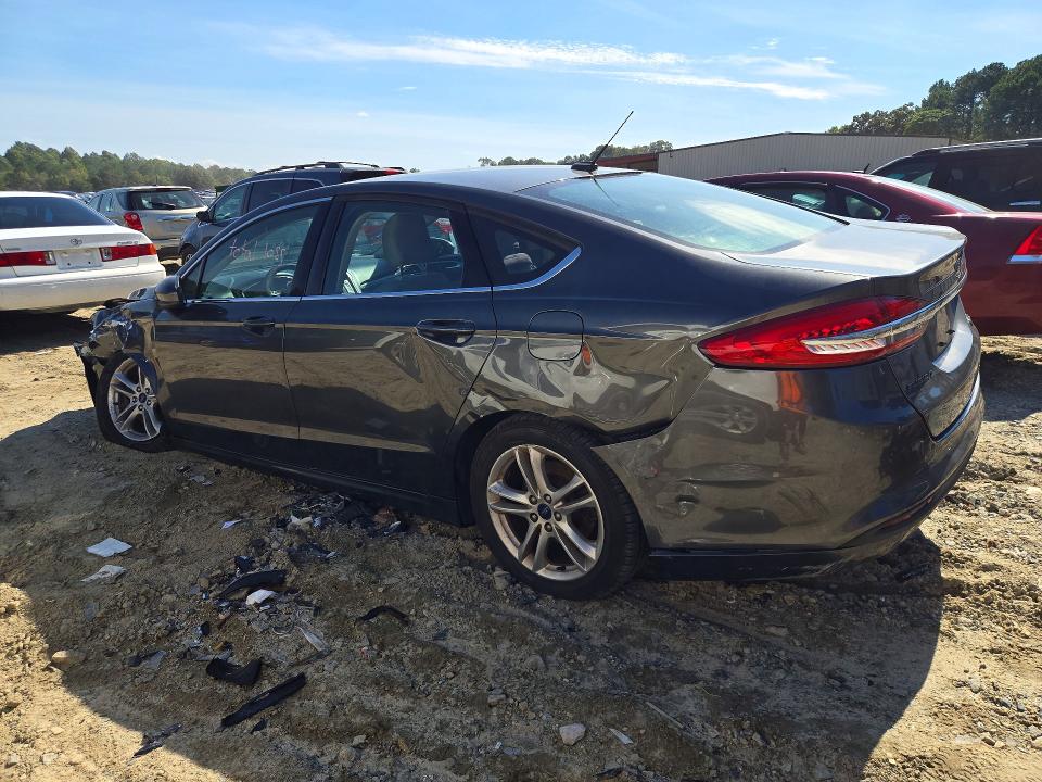 70473896 :رقم المزاد ، 3FA6P0UU6JR122243 vin ، 2018 Ford Fusion مزاد بيع