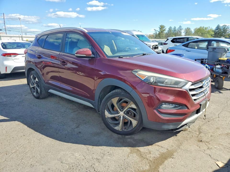 71745156 :رقم المزاد ، KM8J3CA26HU433531 vin ، 2017 Hyundai Tucson مزاد بيع