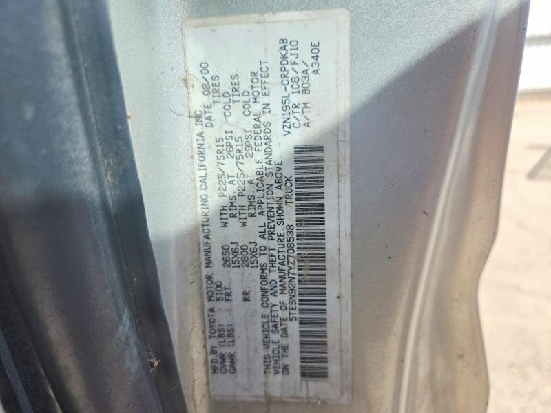 68364076 :رقم المزاد ، 5TESN92N7YZ708538 vin ، 2000 Toyota Tacoma مزاد بيع