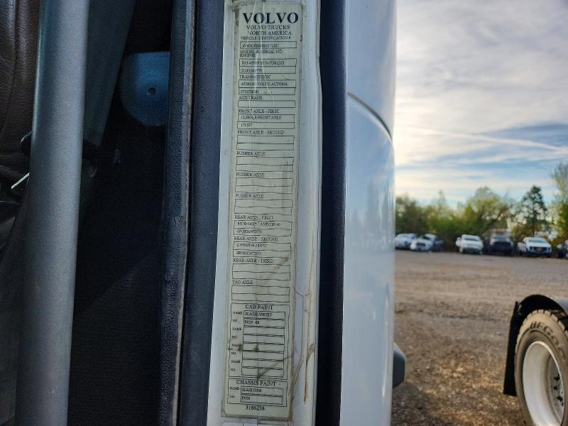 Продажа на аукционе авто 2014 Volvo Vn, vin: 4V4NC9EH6EN171527, номер лота: 71064186