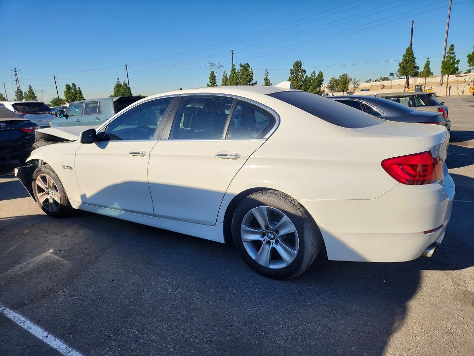 72192146 :رقم المزاد ، WBAXG5C55DDY32038 vin ، 2013 Bmw 528 مزاد بيع