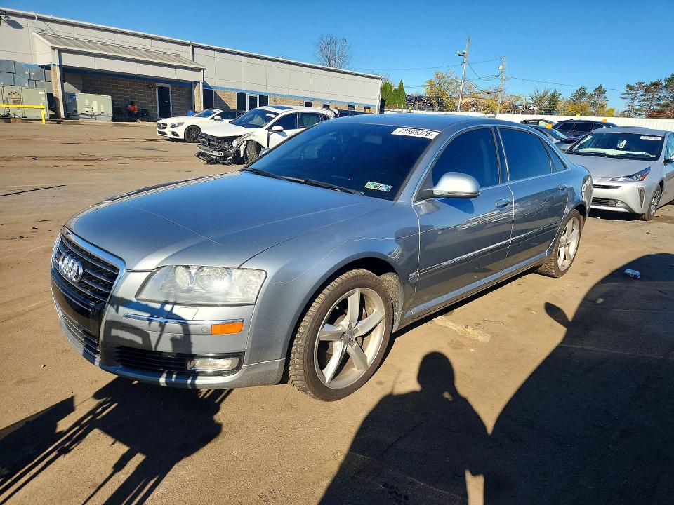 Продажа на аукционе авто 2010 Audi A8, vin: WAURVAFA1AN007328, номер лота: 72595326
