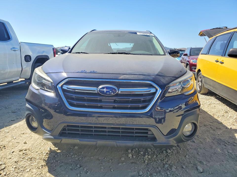 71229726 :رقم المزاد ، 4S4BSATC8J3202577 vin ، 2018 Subaru Outback مزاد بيع