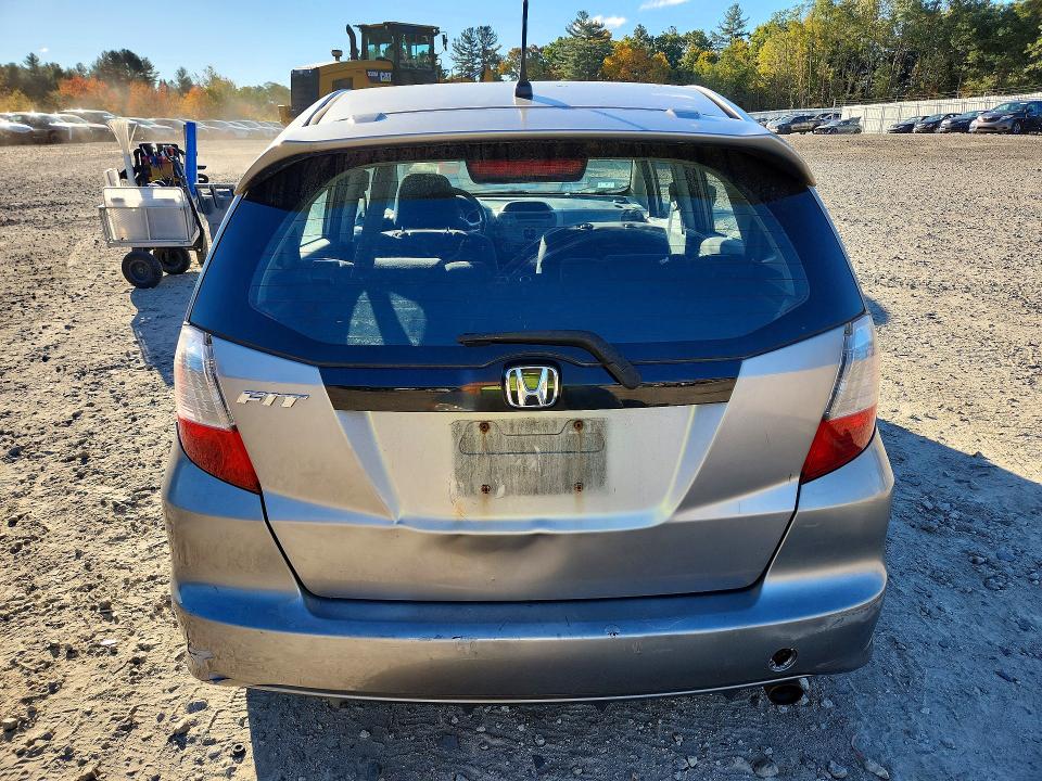 2010 Honda Fit მანქანა იყიდება აუქციონზე, vin: JHMGE8H46AS007304, აუქციონის ნომერი: 72887536