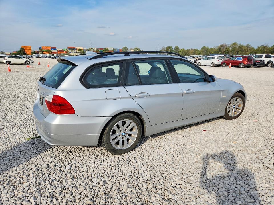 2006 Bmw 325 მანქანა იყიდება აუქციონზე, vin: WBAVT13596KW23119, აუქციონის ნომერი: 70921596