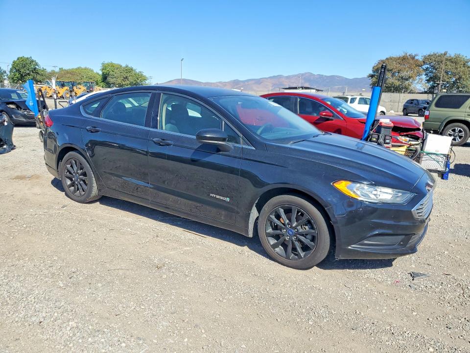Продажа на аукционе авто 2017 Ford Fusion, vin: 3FA6P0LU1HR358410, номер лота: 70891206