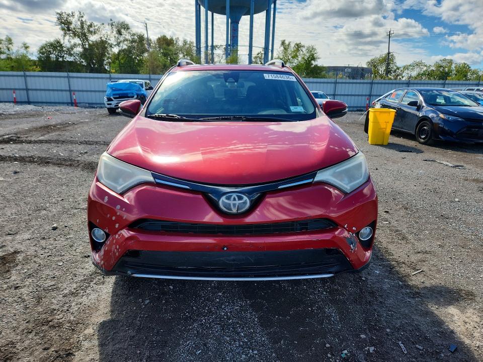 71584636 :رقم المزاد ، JTMRFREV4HJ123580 vin ، 2017 Toyota Rav4 مزاد بيع