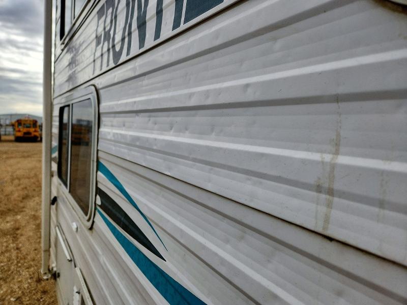 Продажа на аукционе авто 2001 Frontier Recreational Vehicle (rv), vin: 2PETC225711011082, номер лота: 70683876