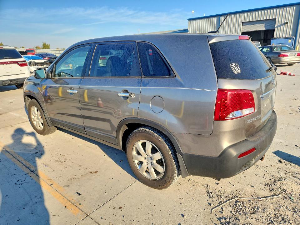 2013 Kia Sorento მანქანა იყიდება აუქციონზე, vin: 5XYKT3A14DG333021, აუქციონის ნომერი: 71269176