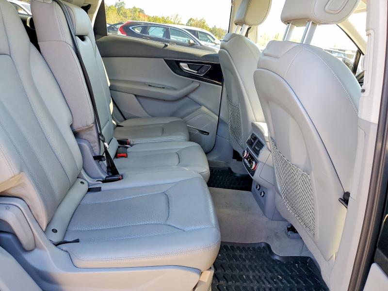 2018 Audi Q7 მანქანა იყიდება აუქციონზე, vin: WA1LAAF70JD005711, აუქციონის ნომერი: 71810636