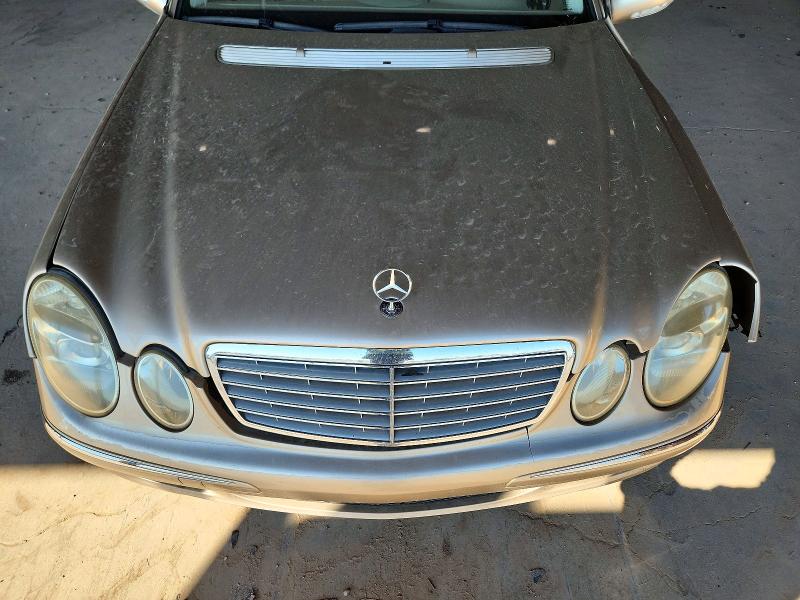 71475016 :رقم المزاد ، WDBUF26J35A819936 vin ، 2005 Mercedes-benz E مزاد بيع