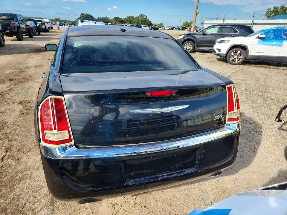 71451376 :رقم المزاد ، 2C3CCAET5DH585144 vin ، 2013 Chrysler 300c مزاد بيع