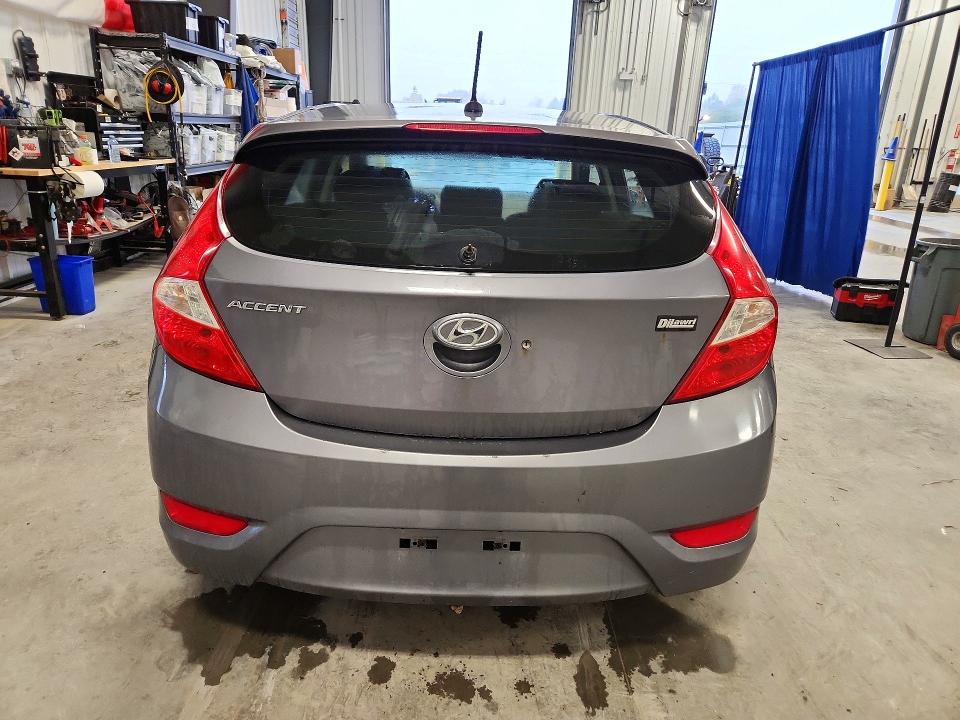Продаж на аукціоні авто 2017 Hyundai Accent, vin: KMHCT5AE6HU329569, номер лоту: 72220006