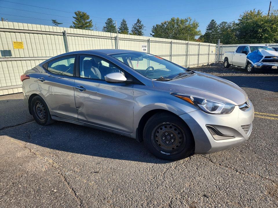 Продаж на аукціоні авто 2016 Hyundai Elantra, vin: KMHDH4AE1GU486165, номер лоту: 72800026
