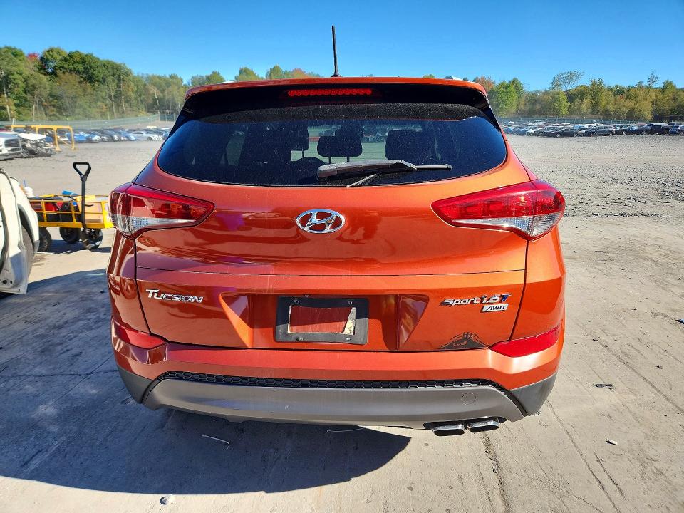 2016 Hyundai Tucson მანქანა იყიდება აუქციონზე, vin: KM8J3CA27GU031581, აუქციონის ნომერი: 71292716