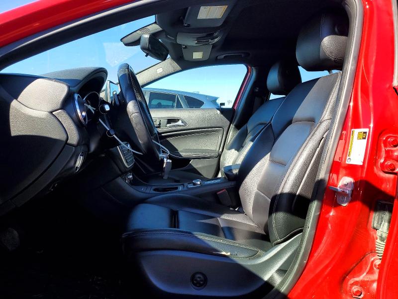 71877326 :رقم المزاد ، WDCTG4GB3GJ256042 vin ، 2016 Mercedes-benz Gla مزاد بيع