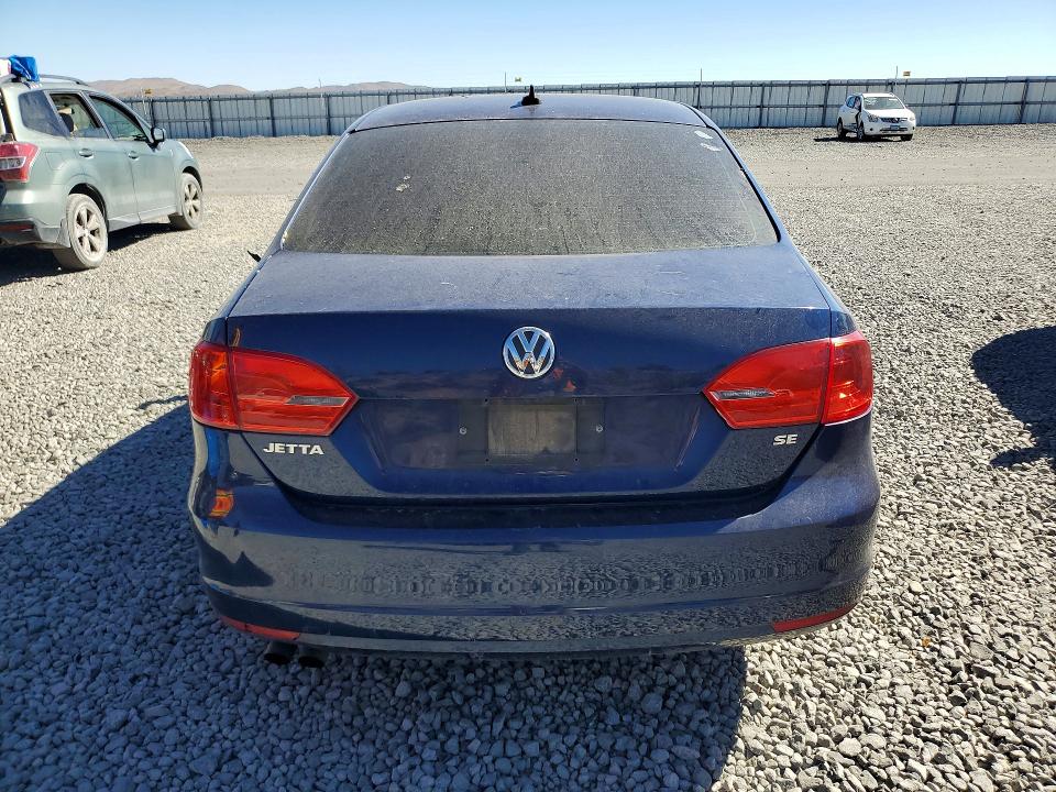 2014 Volkswagen Jetta მანქანა იყიდება აუქციონზე, vin: 3VWD17AJ9EM246075, აუქციონის ნომერი: 70999896