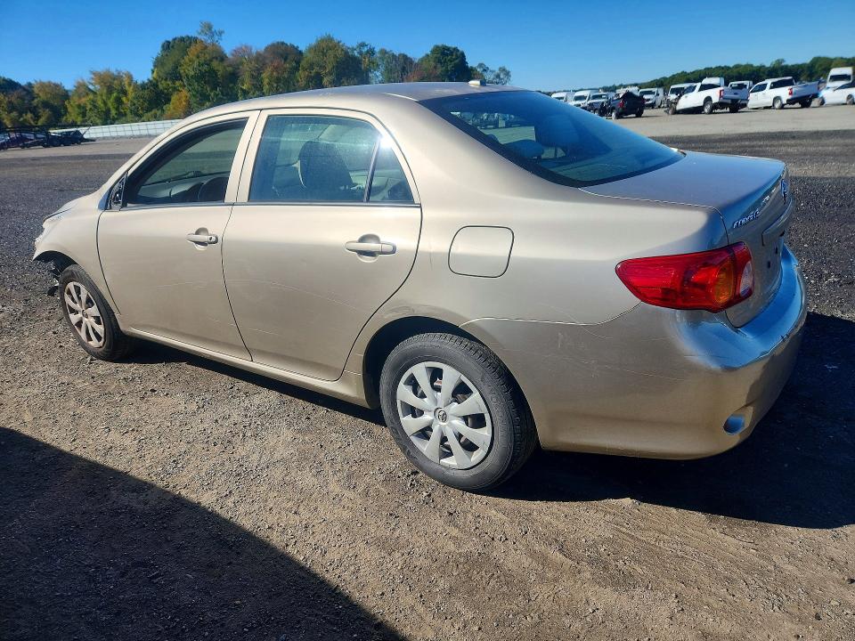 72132106 :رقم المزاد ، 2T1BU4EE6AC279583 vin ، 2010 Toyota Corolla مزاد بيع