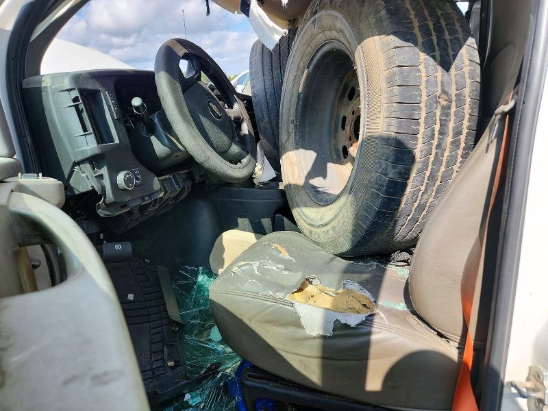 72225486 :رقم المزاد ، 1GCSGAFX2E1163829 vin ، 2014 Chevrolet Express G1500 مزاد بيع