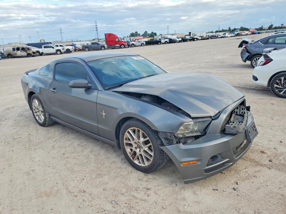 Продажа на аукционе авто 2014 Ford Mustang, vin: 1ZVBP8AM8E5217145, номер лота: 71880246
