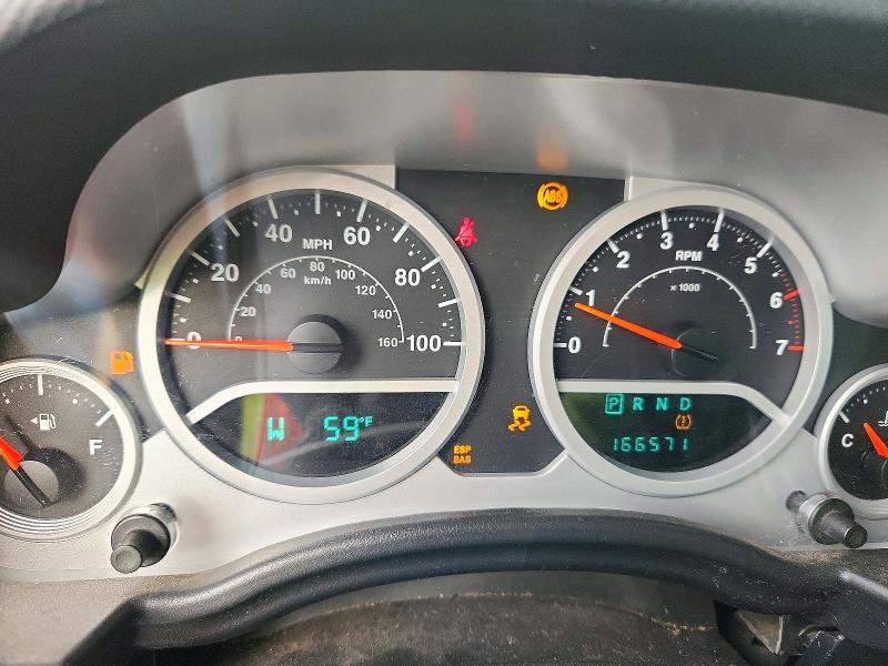 71872686 :رقم المزاد ، 1J4AA2D12AL104029 vin ، 2010 Jeep Wrangler مزاد بيع