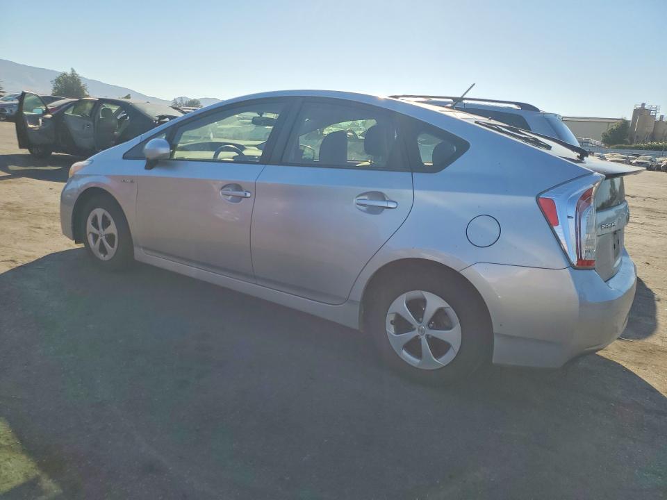 2015 Toyota Prius მანქანა იყიდება აუქციონზე, vin: JTDKN3DUXF0457125, აუქციონის ნომერი: 71640376