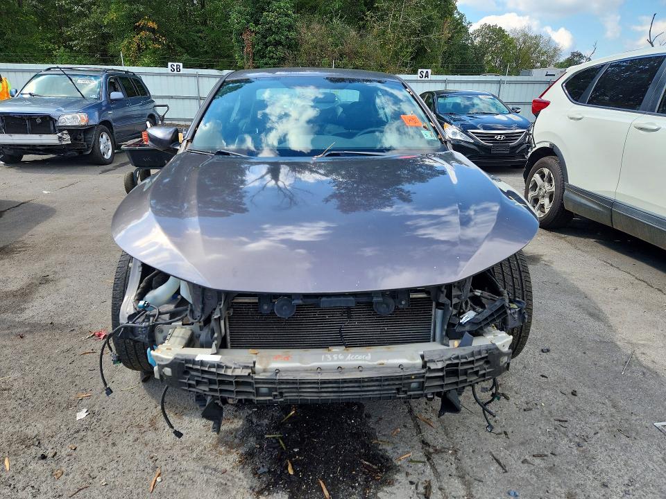 71140226 :رقم المزاد ، 1HGCR2F57GA152445 vin ، 2016 Honda Accord مزاد بيع