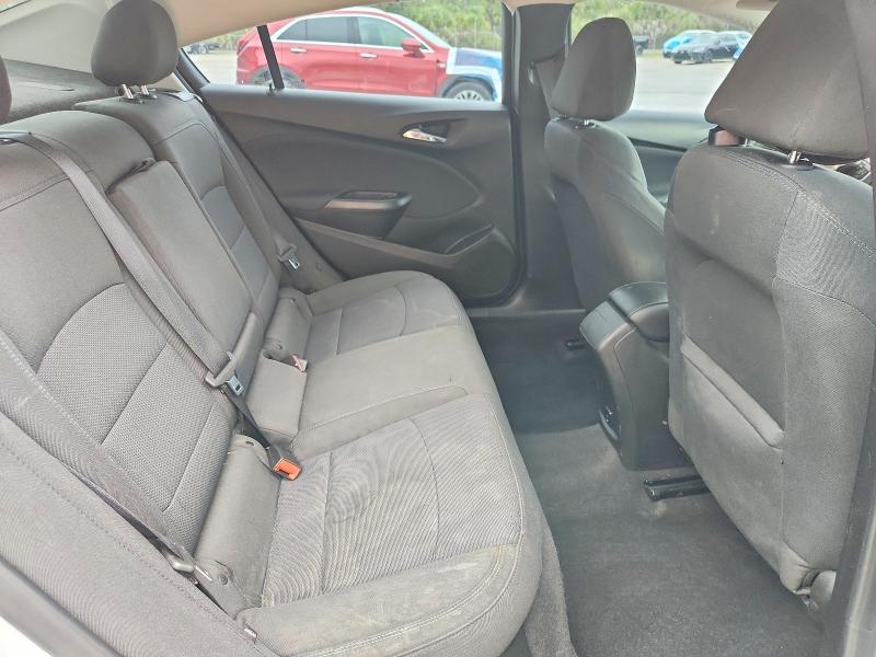 72008836 :رقم المزاد ، 1G1BE5SMXJ7106156 vin ، 2018 Chevrolet Cruze مزاد بيع