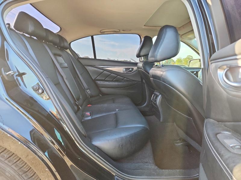 70913236 :رقم المزاد ، JN1BV7AR9FM410588 vin ، 2015 Infiniti Q50 مزاد بيع