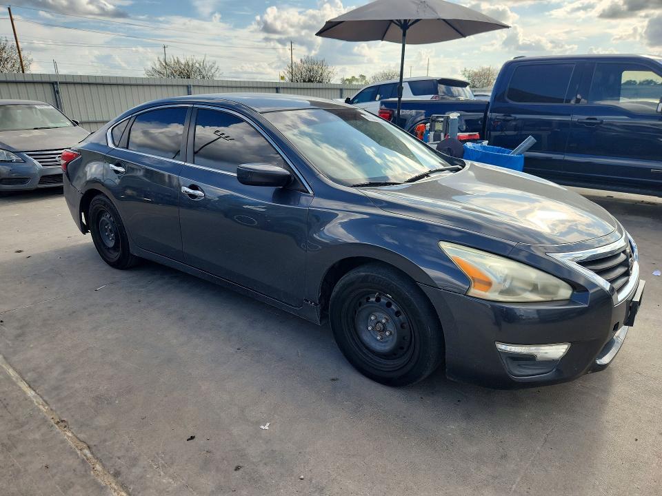 2013 Nissan Altima მანქანა იყიდება აუქციონზე, vin: 1N4AL3AP9DC178055, აუქციონის ნომერი: 71287346