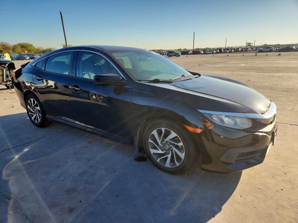 Aukcja sprzedaży 2017 Honda Civic, vin: 19XFC2F76HE043746, numer aukcji: 72003296