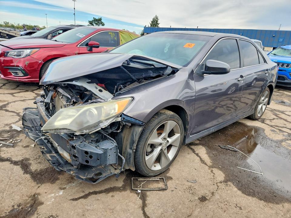 2014 Toyota Camry მანქანა იყიდება აუქციონზე, vin: 4T1BK1FKXEU551758, აუქციონის ნომერი: 71184816