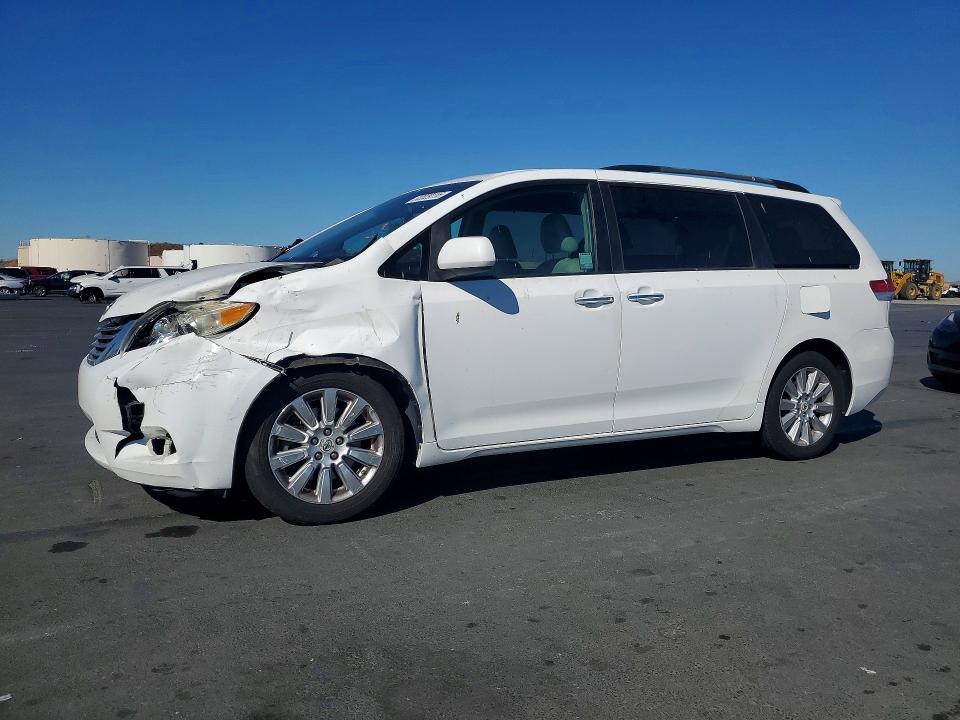 Продажа на аукционе авто 2011 Toyota Sienna, vin: 5TDDK3DC9BS001780, номер лота: 72029116