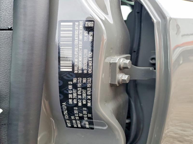 70713816 :رقم المزاد ، ZACNJBBB3LPL23869 vin ، 2020 Jeep Renegade مزاد بيع