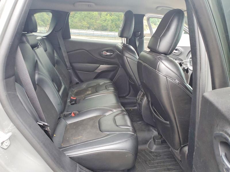 71532416 :رقم المزاد ، 1C4PJMLB1KD482294 vin ، 2019 Jeep Cherokee مزاد بيع