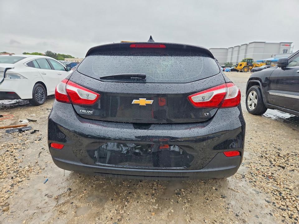 70385976 :رقم المزاد ، 3G1BE6SM0KS542104 vin ، 2019 Chevrolet Cruze مزاد بيع