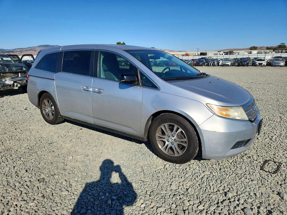 2011 Honda Odyssey მანქანა იყიდება აუქციონზე, vin: 5FNRL5H66BB098959, აუქციონის ნომერი: 71318886