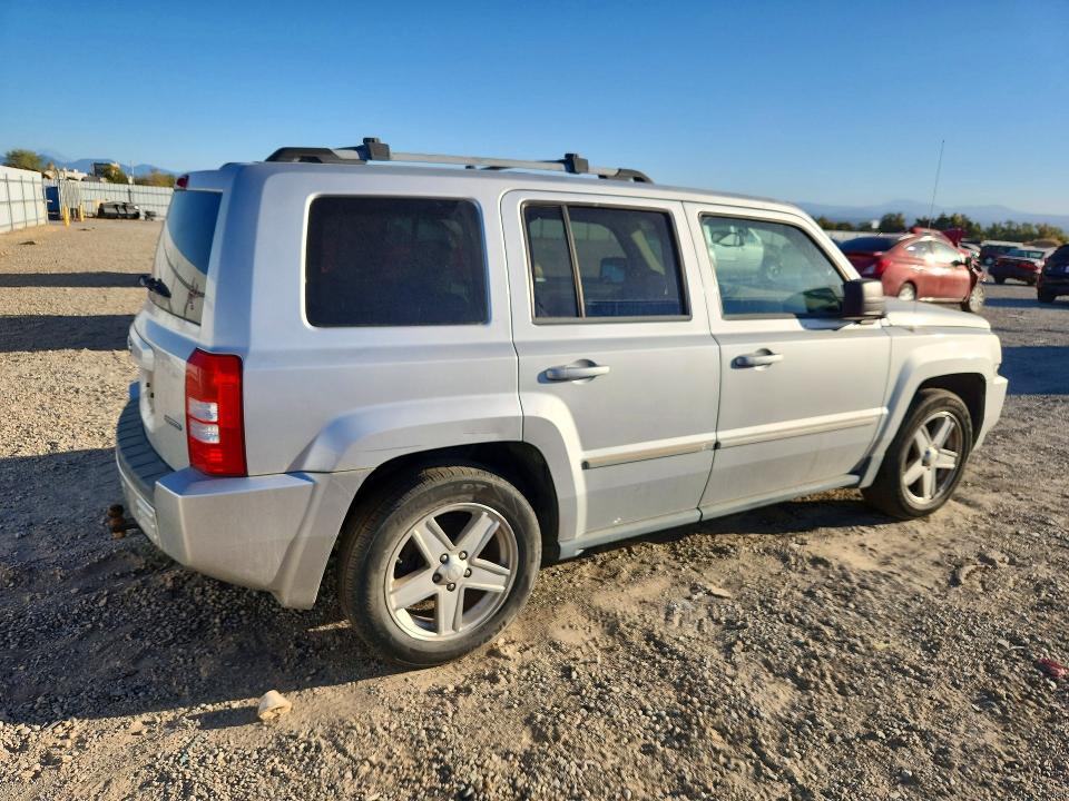 2010 Jeep Patriot მანქანა იყიდება აუქციონზე, vin: 1J4NF4GB0AD505334, აუქციონის ნომერი: 71068296