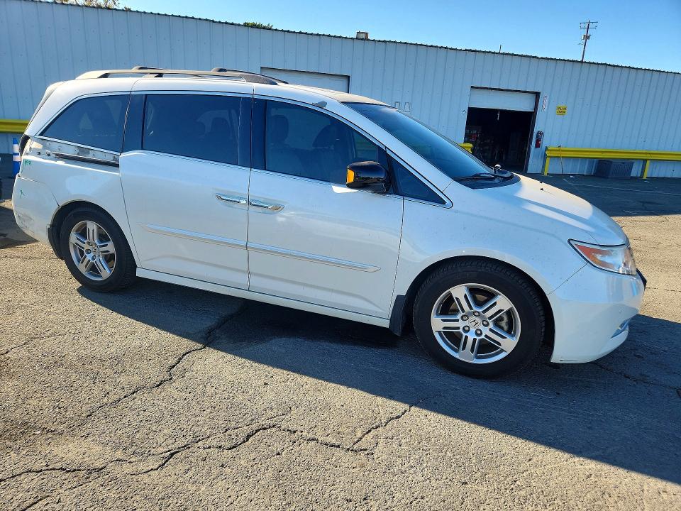 Продажа на аукционе авто 2012 Honda Odyssey, vin: 5FNRL5H9XCB009728, номер лота: 71230906