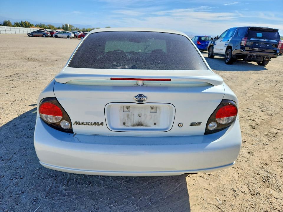 Продажа на аукционе авто 2000 Nissan Maxima, vin: JN1CA31A4YT023071, номер лота: 71659826