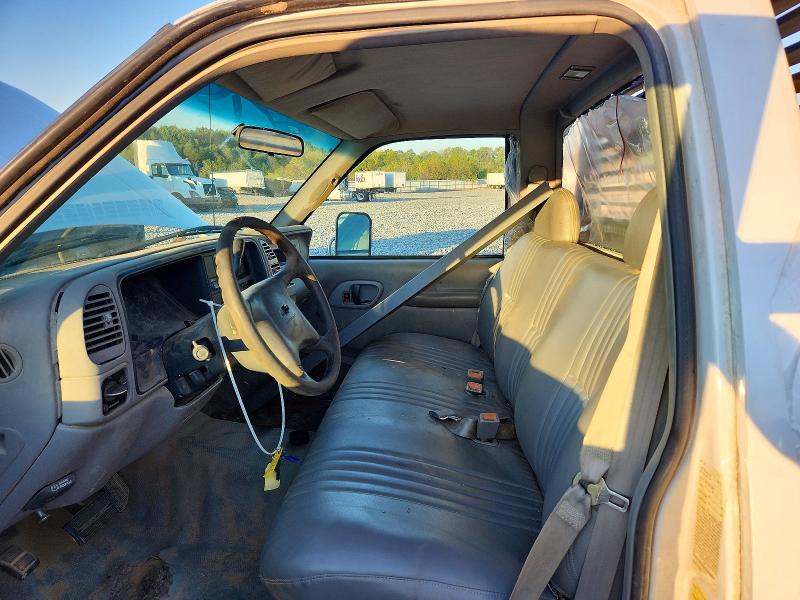72013336 :رقم المزاد ، 1GBJC34F9YF422843 vin ، 2000 Chevrolet Gmt-400 مزاد بيع