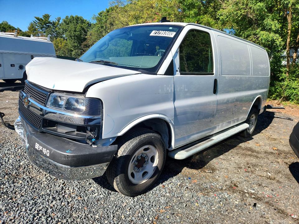 Auction sale of the 2025 Chevrolet Express G2500, vin: 1GCWGAFP4S1196067, lot number: 71799366