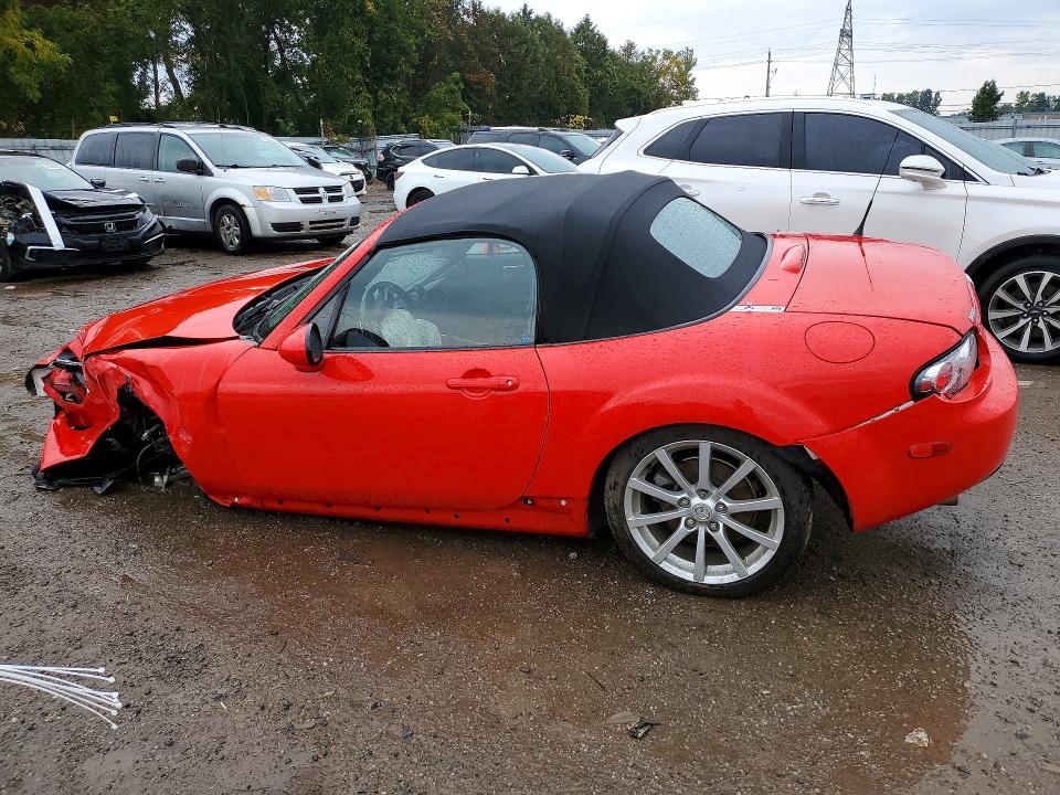 Продажа на аукционе авто 2006 Mazda Mx-5 Miata, vin: JM1NC15F060115609, номер лота: 70301896