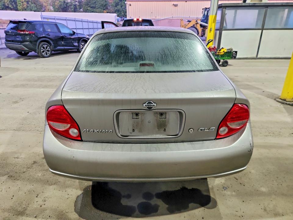 2001 Nissan Maxima მანქანა იყიდება აუქციონზე, vin: JN1CA31D81T620952, აუქციონის ნომერი: 71541416