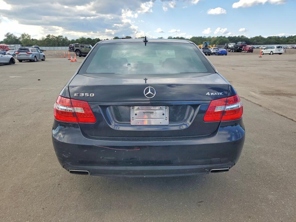 Продажа на аукционе авто 2010 Mercedes-benz E, vin: WDDHF8HB5AA122537, номер лота: 70863986