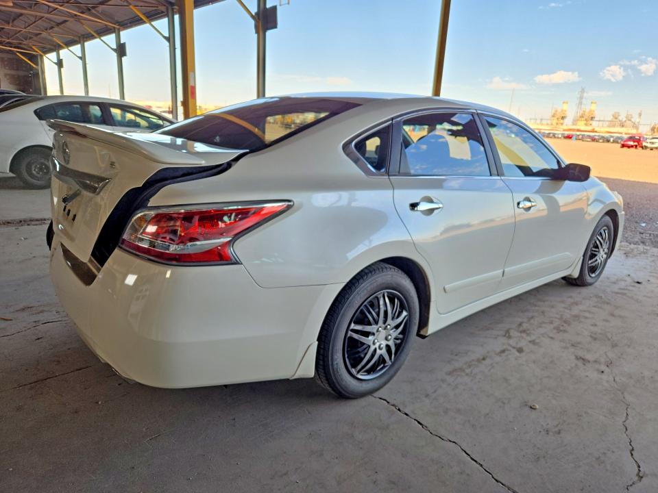 Продаж на аукціоні авто 2015 Nissan Altima, vin: 1N4AL3AP3FC591267, номер лоту: 71822736