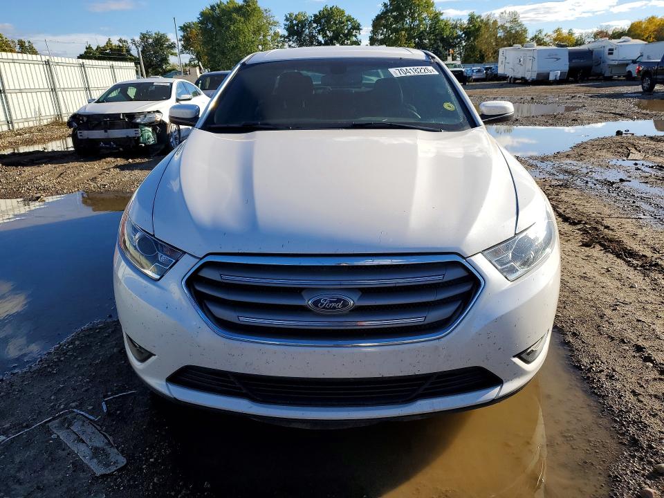 70418226 :رقم المزاد ، 1FAHP2H81GG157919 vin ، 2016 Ford Taurus مزاد بيع