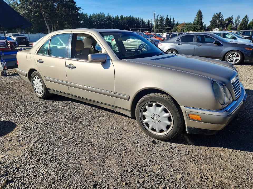 Продаж на аукціоні авто 1996 Mercedes-benz E, vin: WDBJF55F0TJ023370, номер лоту: 70893996